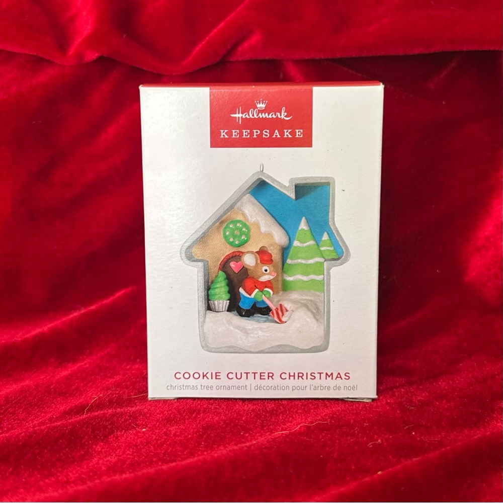 MIB Hallmark 2023 Cookie Cutter Christmas Ornament - 12th in Series